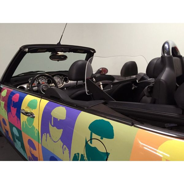 Convertible wind deflector on Mini Cooper Roadster 2012-2015- Equipped with illuminating accessories